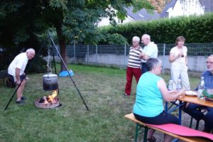 Grillplatz hinter der Fritz-Beltz-Halle